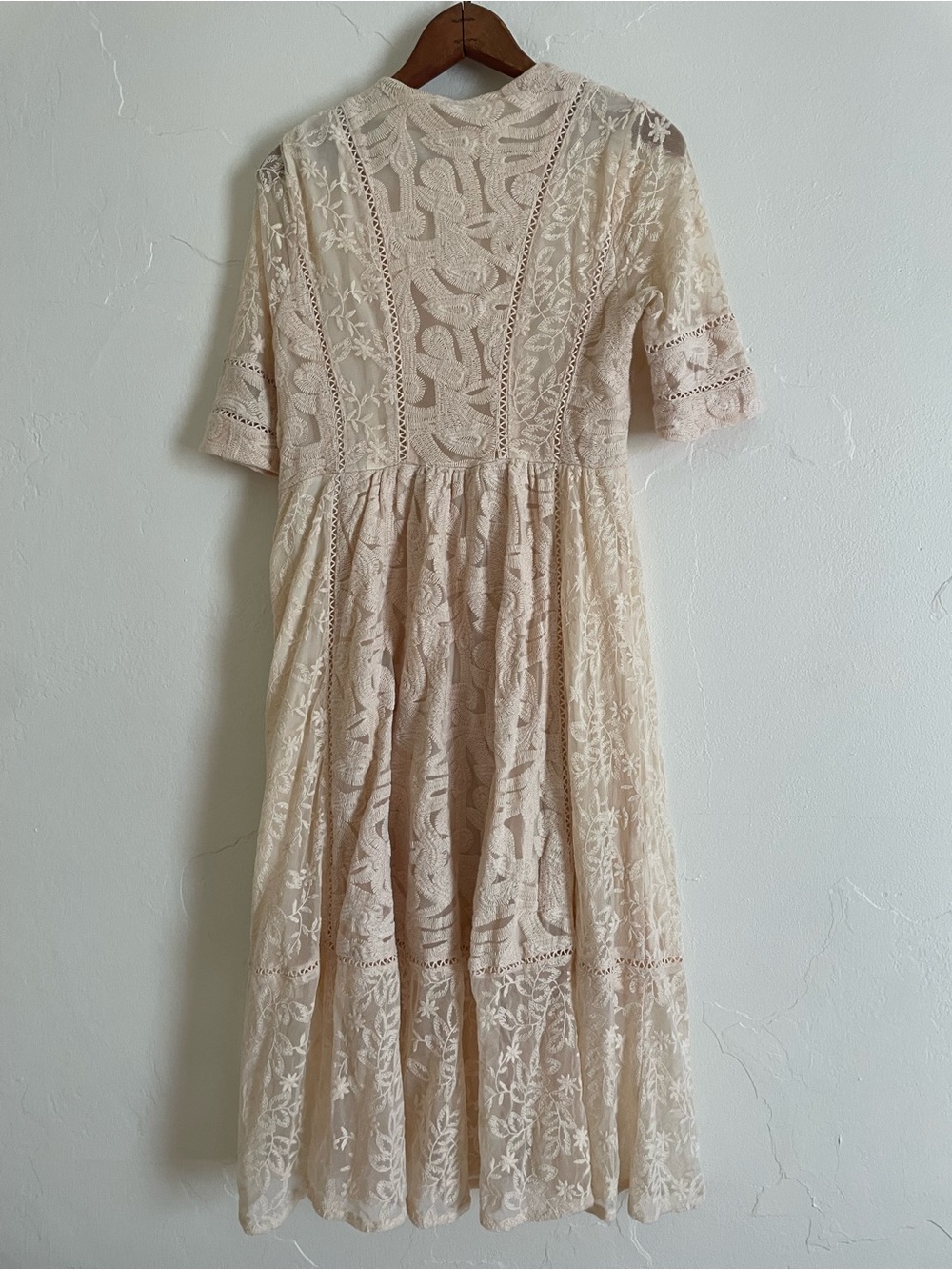 Cream Embroidered Lace free people dress - Picture 5 of 5